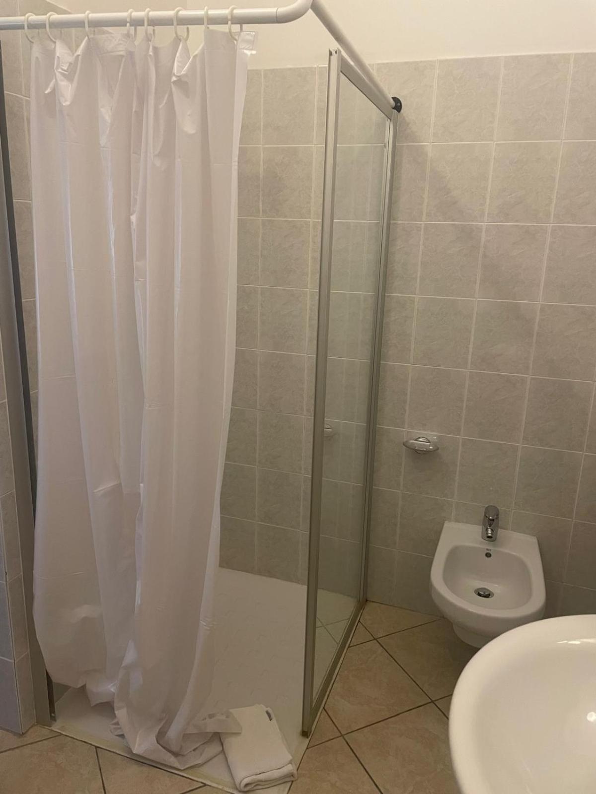 מלון מרינה די מסה Casa Per Ferie Il Pioppo חדר תמונה